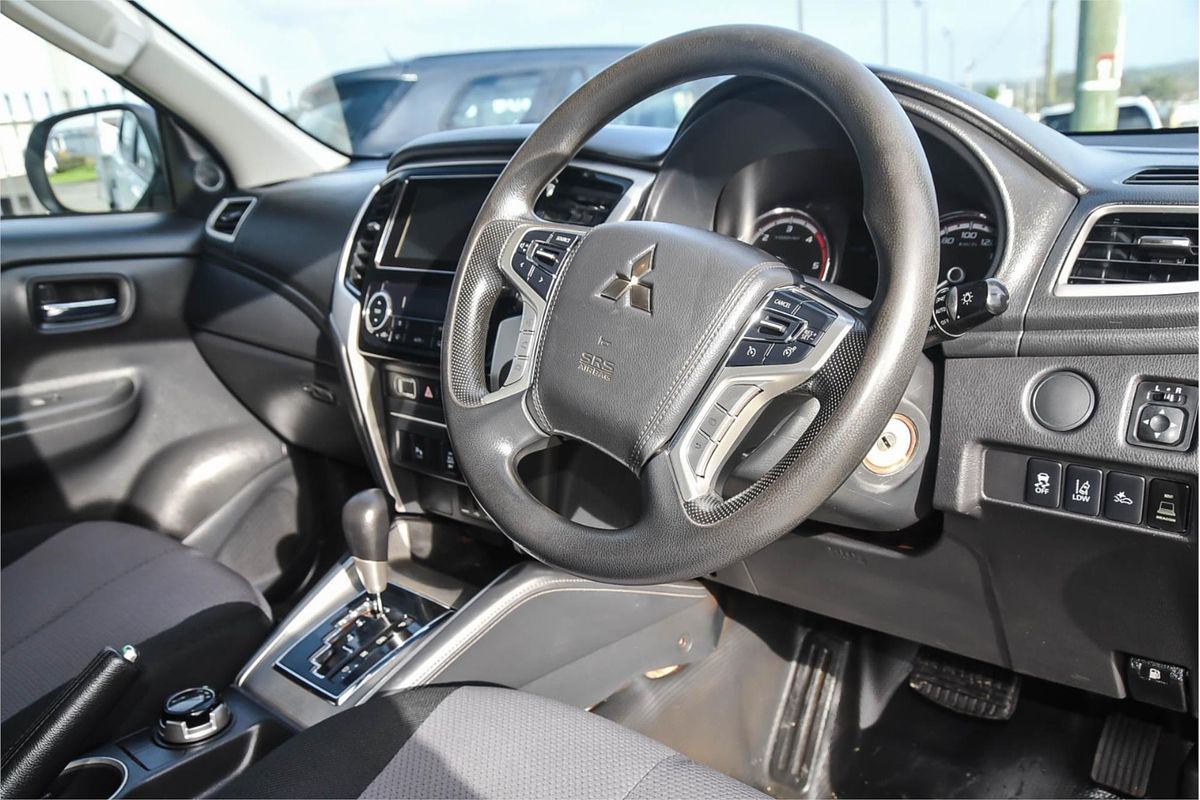 2020 Mitsubishi Triton GLX+ MR 4X4