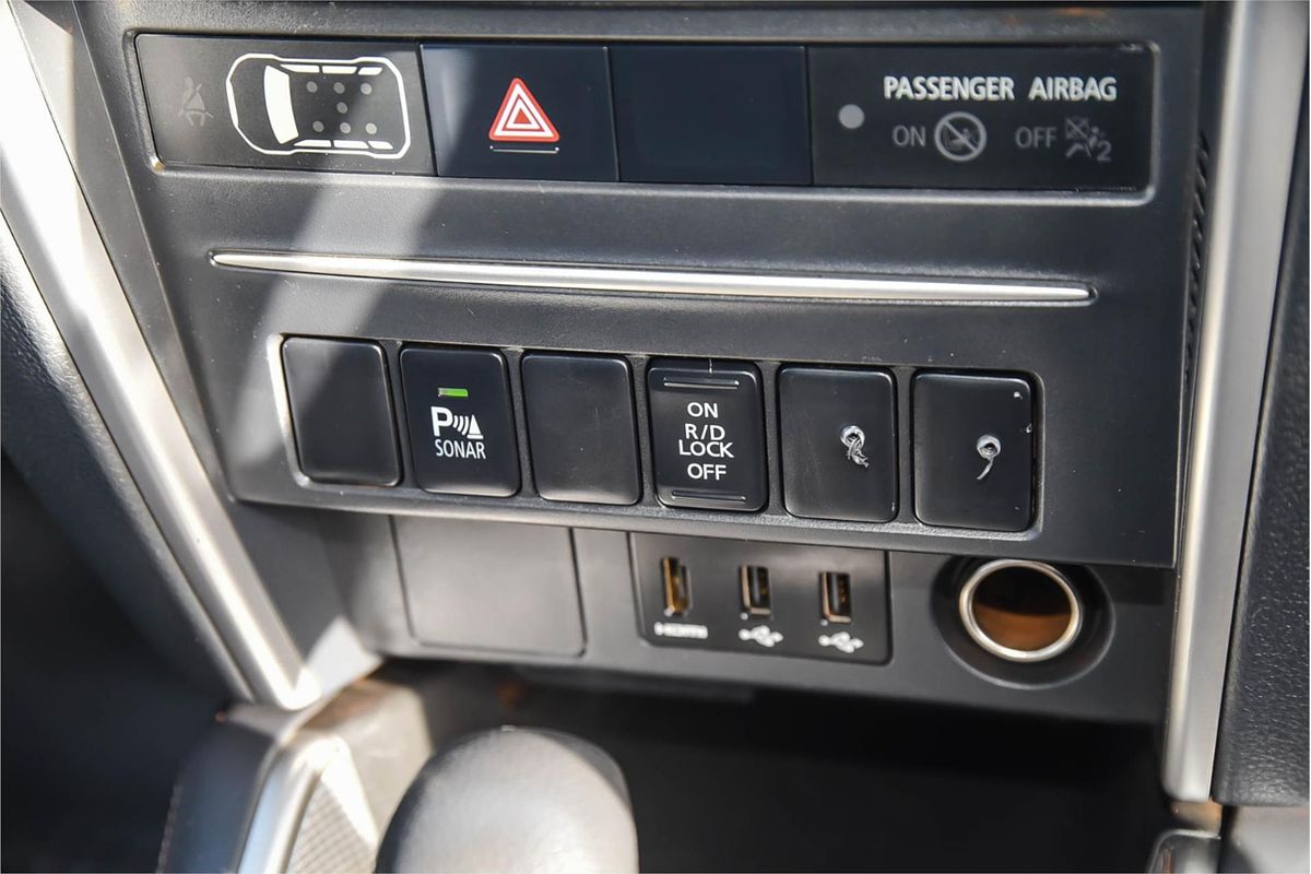 2020 Mitsubishi Triton GLX+ MR 4X4