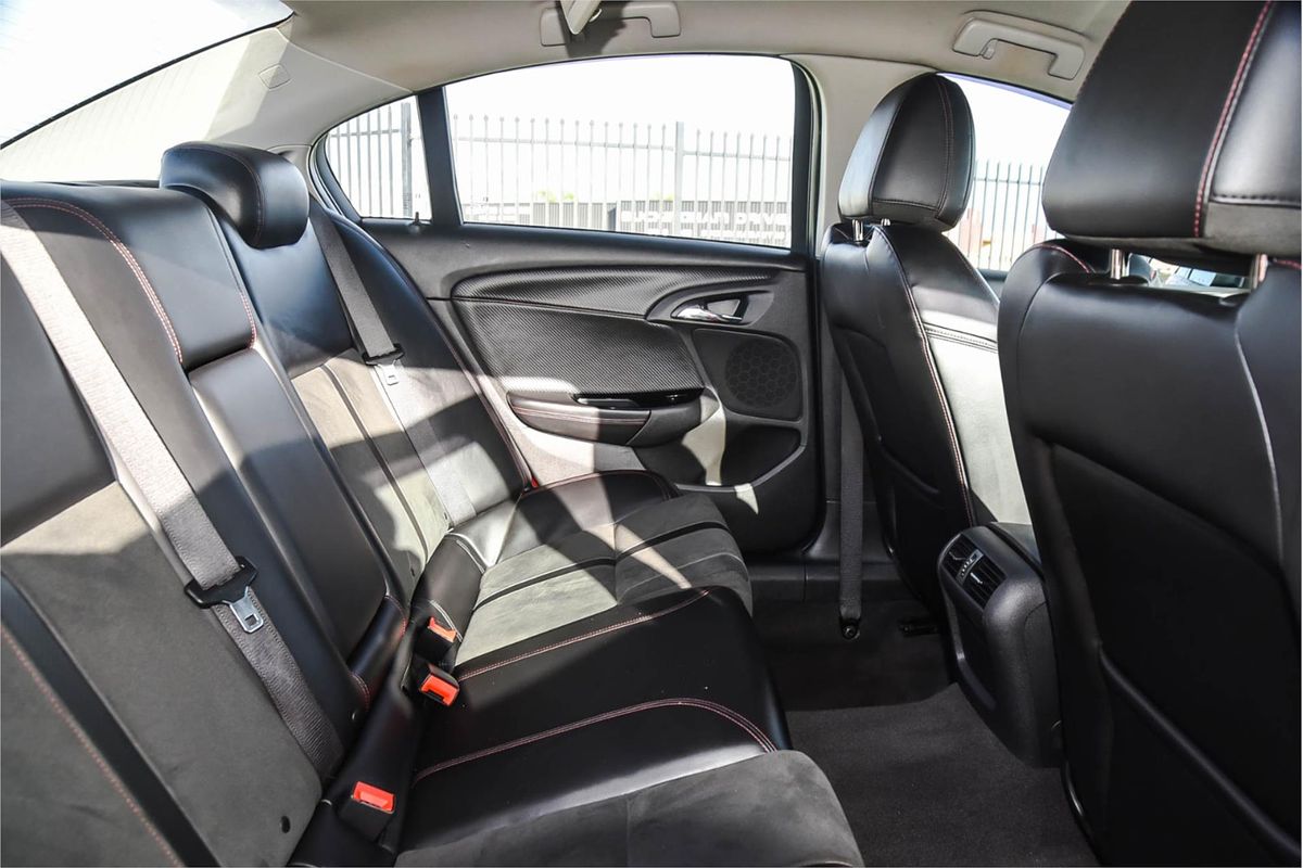 2016 Holden Commodore SV6 Black VF Series II