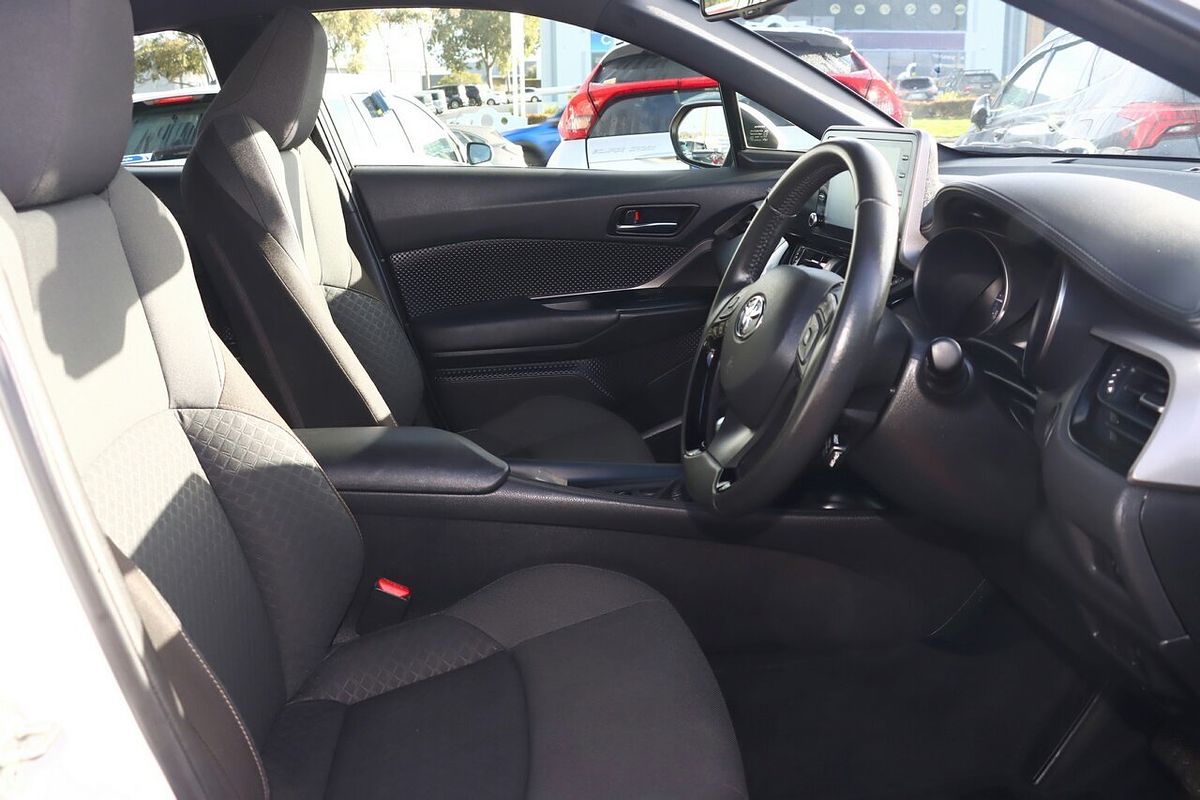 2023 Toyota C-HR GXL NGX10R