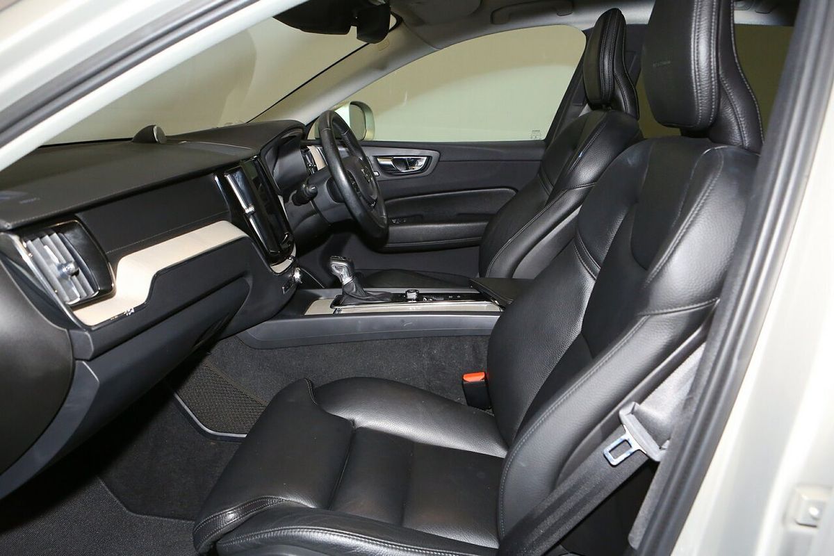2020 Volvo XC60 T5 Inscription