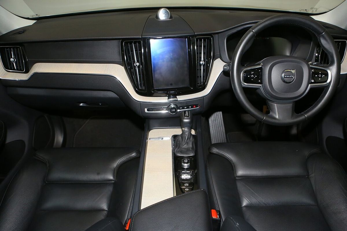 2020 Volvo XC60 T5 Inscription