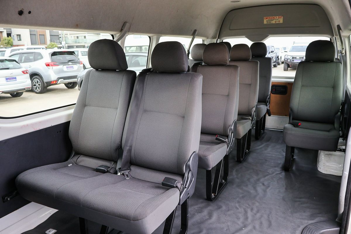 2017 Toyota Hiace Commuter TRH223R