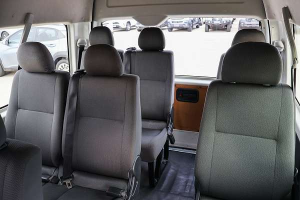 2017 Toyota Hiace Commuter TRH223R