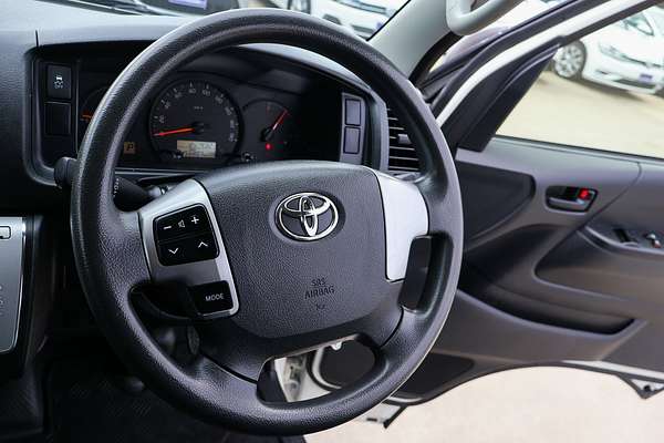 2017 Toyota Hiace Commuter TRH223R
