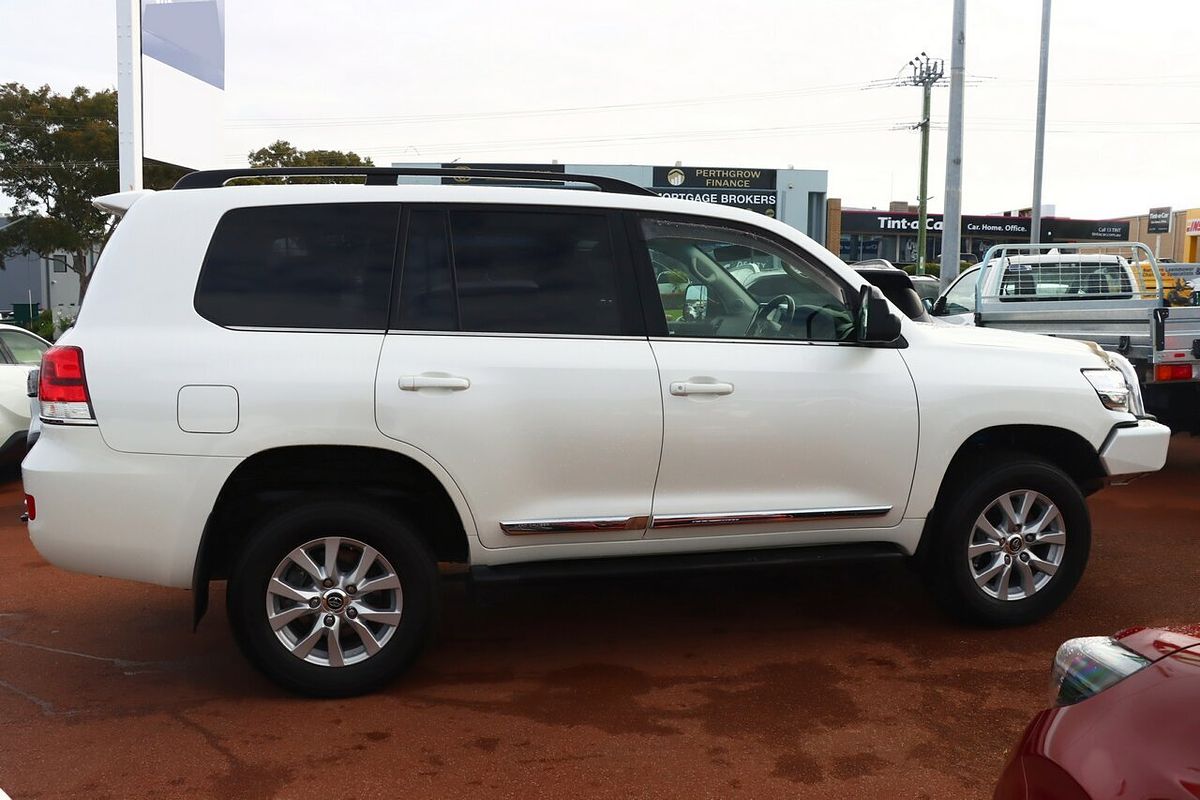 2019 Toyota Landcruiser Sahara VDJ200R