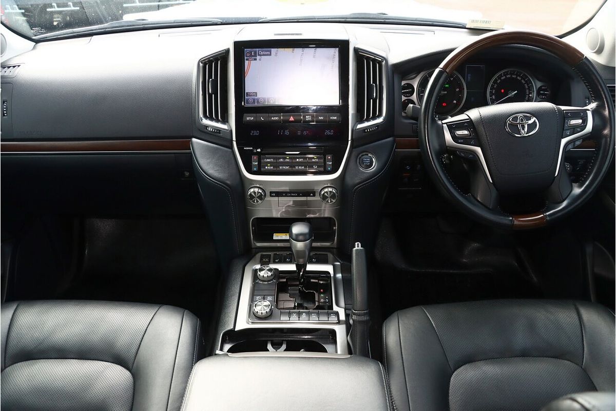 2019 Toyota Landcruiser Sahara VDJ200R