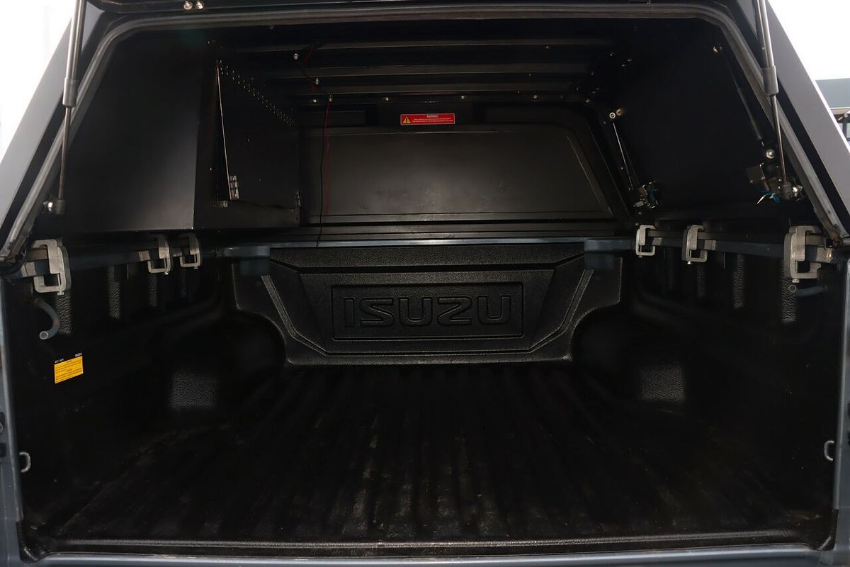 2024 Isuzu D-MAX X-TERRAIN 4X4