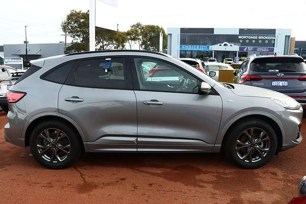 2022 Ford Escape ST-Line ZH