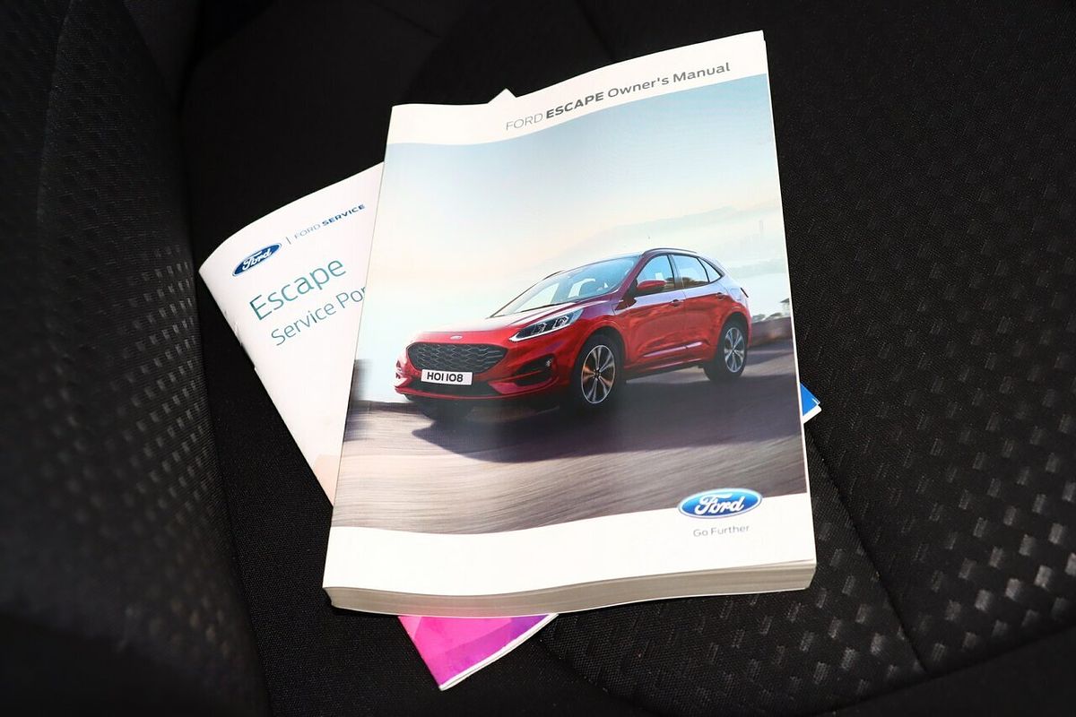 2022 Ford Escape ST-Line ZH