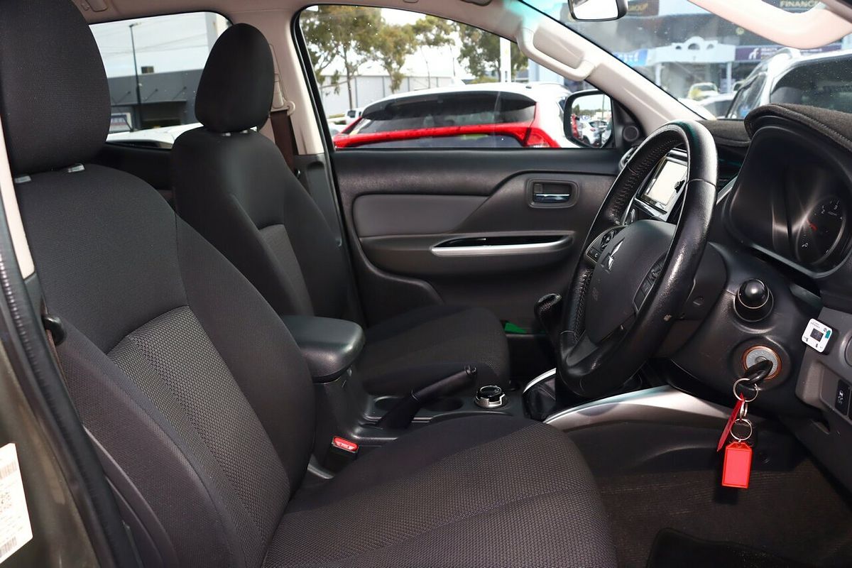 2015 Mitsubishi Triton GLS MQ 4X4