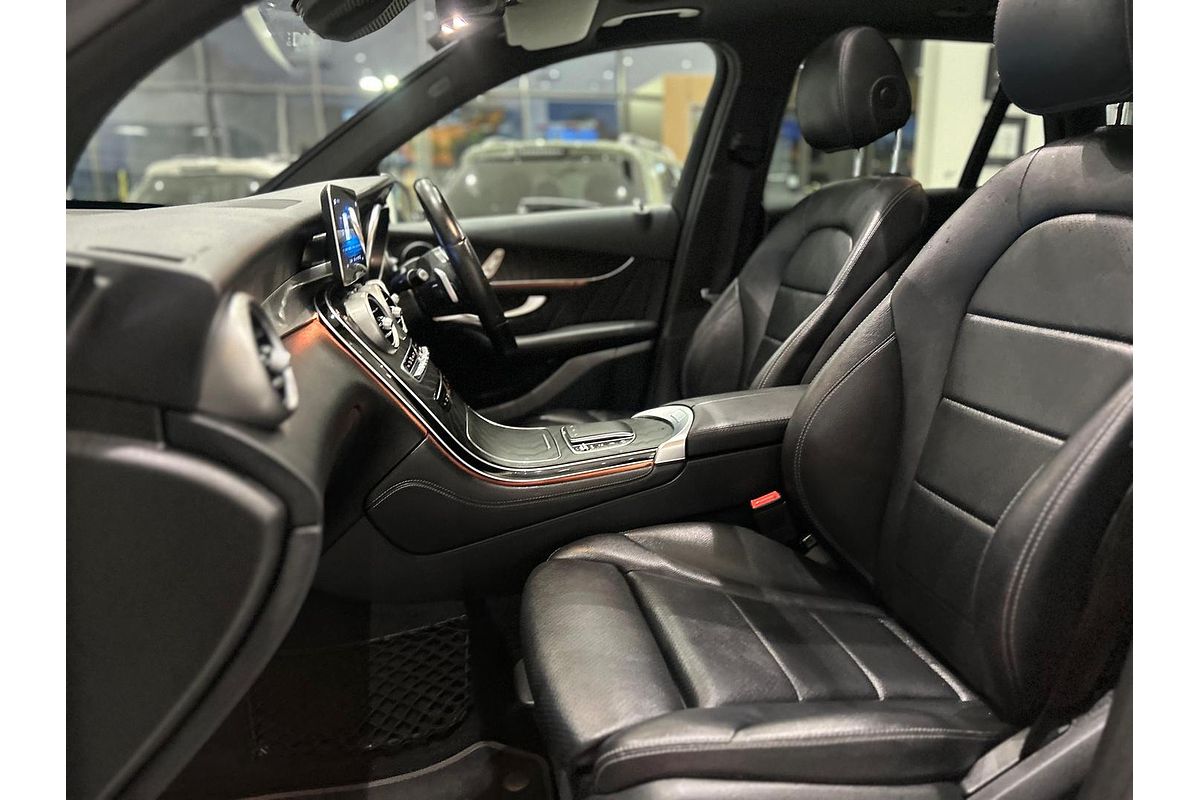 2020 Mercedes-Benz GLC-Class GLC300 X253
