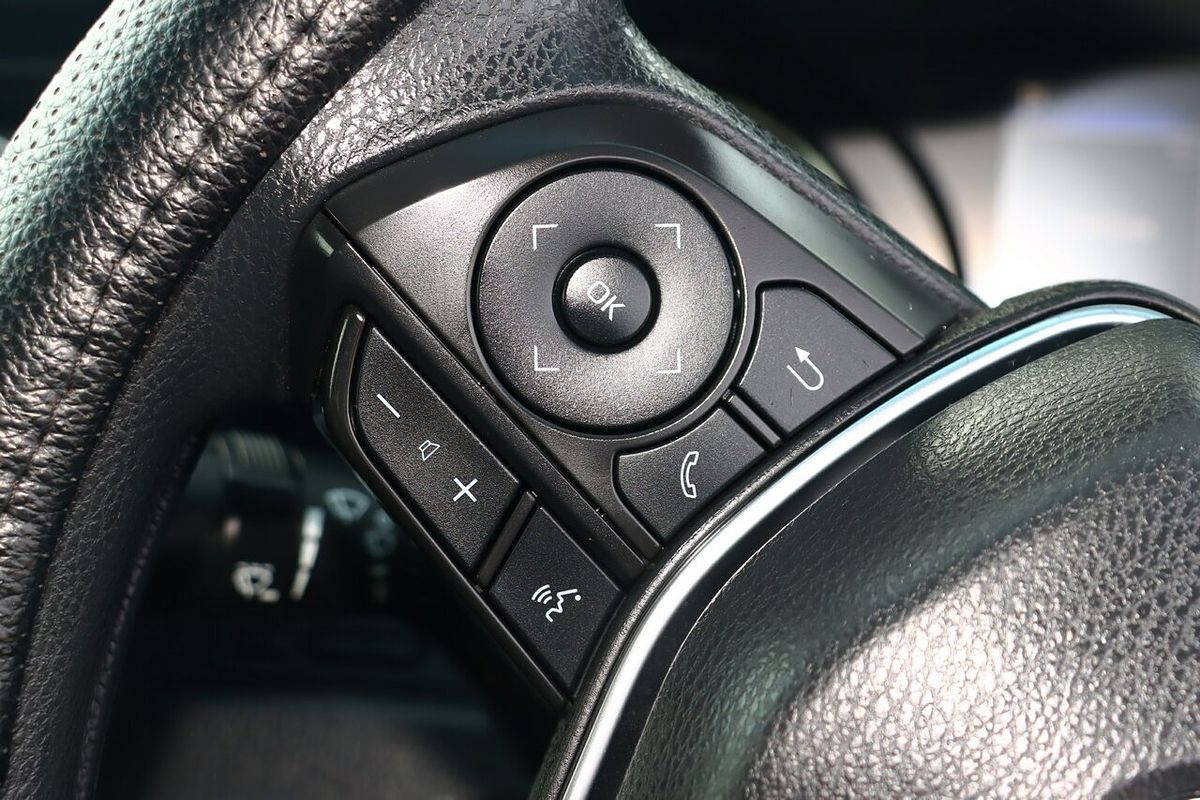 2019 Toyota Camry Ascent ASV70R