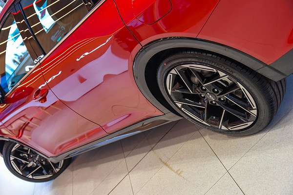 2025 Kia K4 GT-Line CL4m