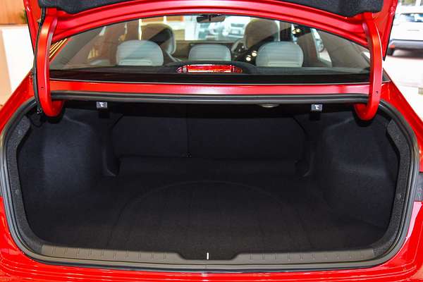 2025 Kia K4 GT-Line CL4m