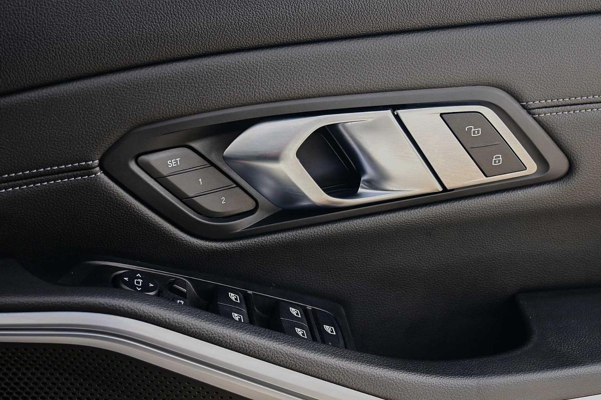 2019 BMW 3 Series 330i M Sport G20
