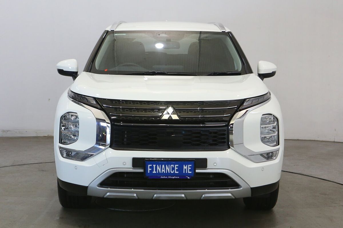 2024 Mitsubishi Outlander LS ZM