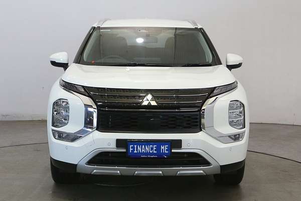 2024 Mitsubishi Outlander LS ZM