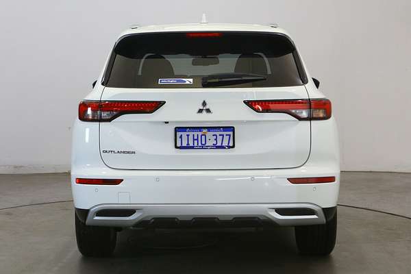 2024 Mitsubishi Outlander LS ZM