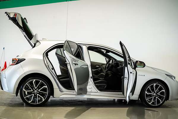 2019 Toyota Corolla ZR Hybrid ZWE211R