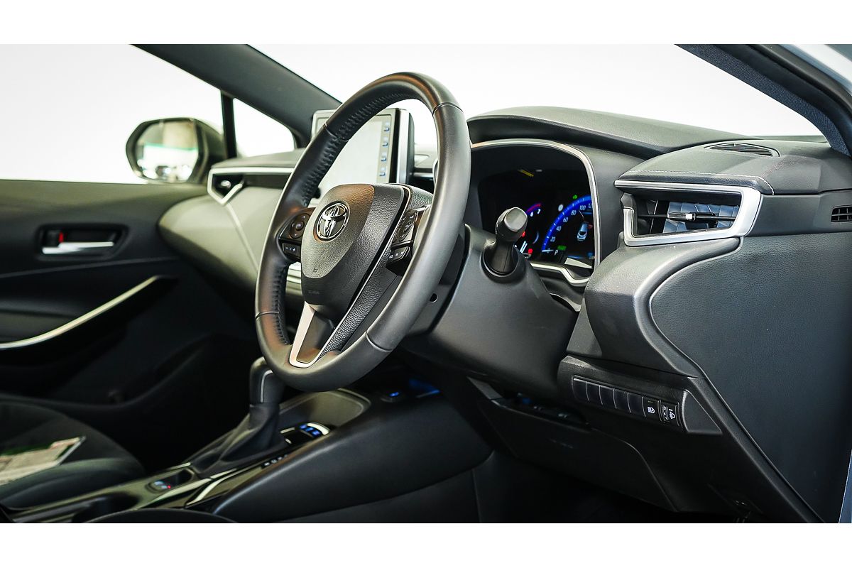 2019 Toyota Corolla ZR Hybrid ZWE211R
