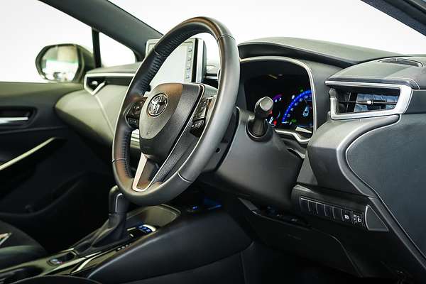 2019 Toyota Corolla ZR Hybrid ZWE211R