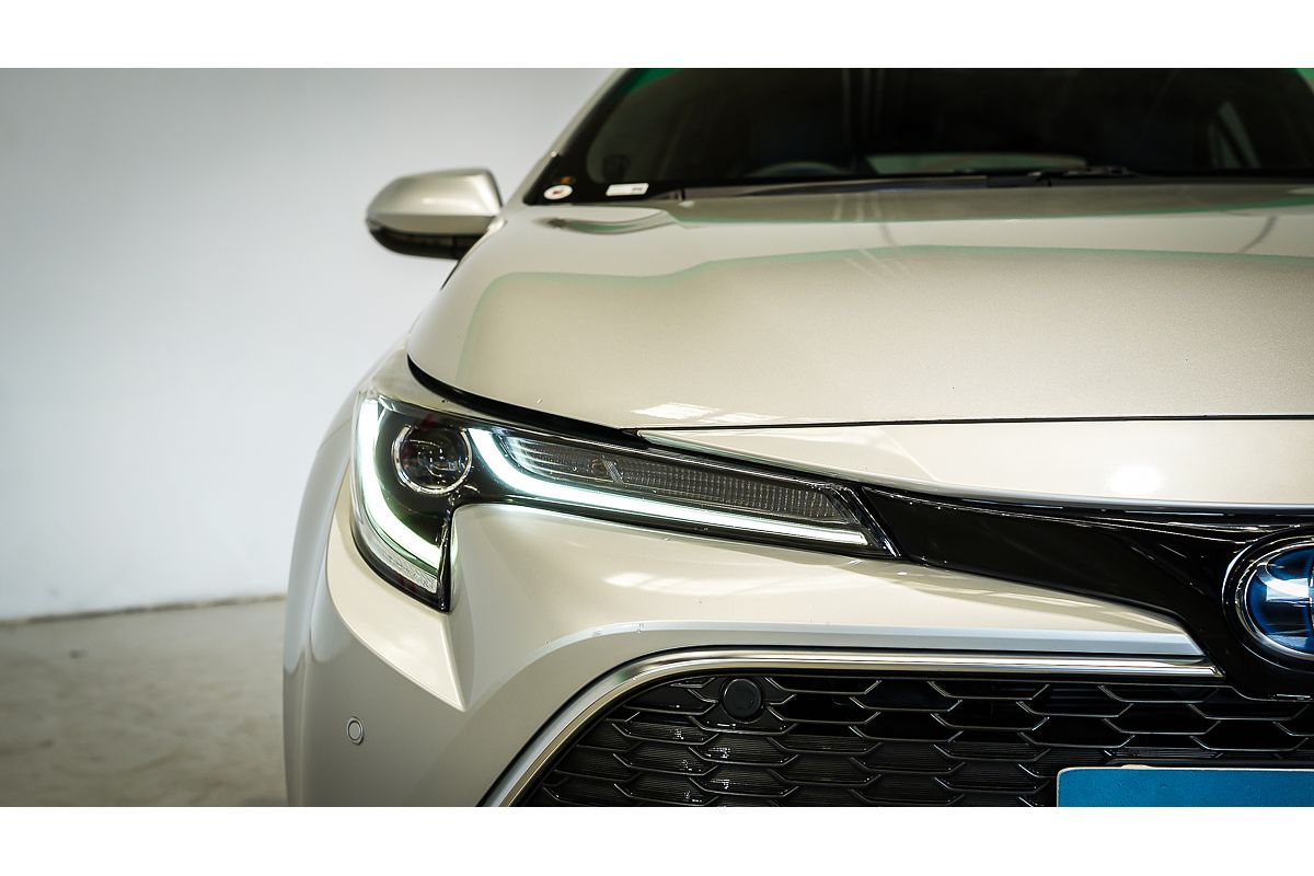 2019 Toyota Corolla ZR Hybrid ZWE211R