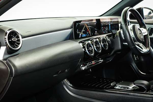 2019 Mercedes-Benz A-Class A200 V177