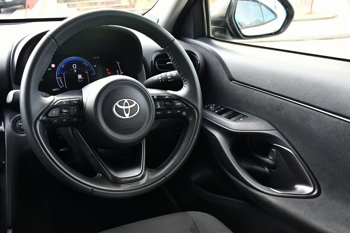 2024 Toyota Yaris Cross GXL MXPJ10R