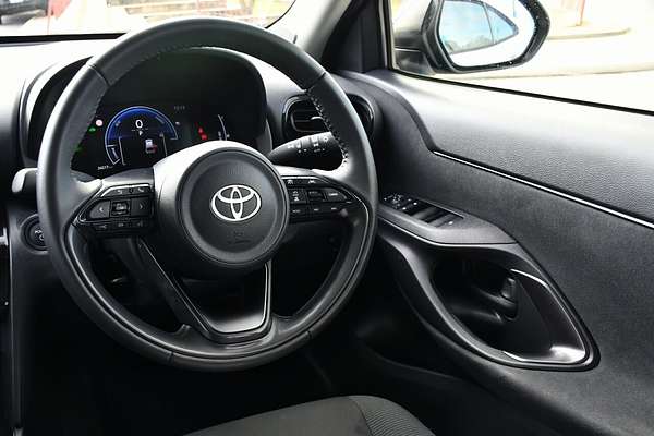 2024 Toyota Yaris Cross GXL MXPJ10R