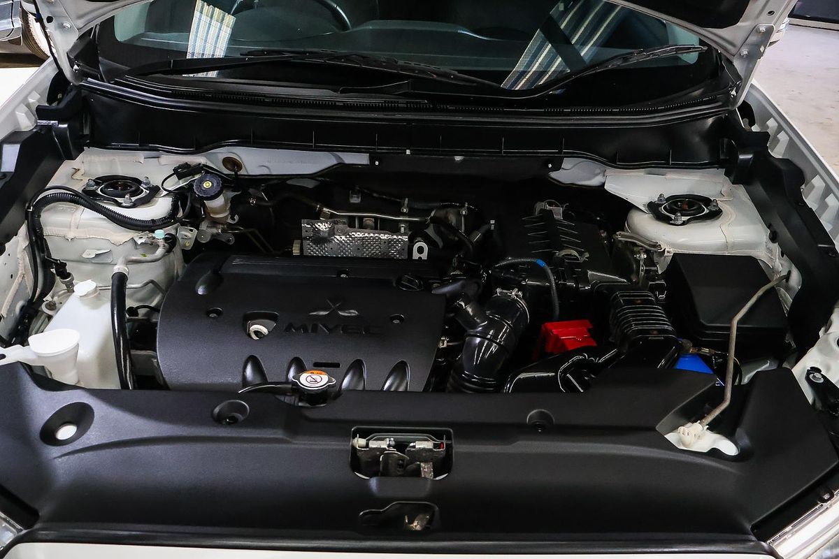 2015 Mitsubishi ASX XLS XB