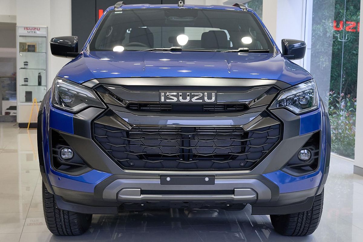 2025 Isuzu D-MAX X-TERRAIN 4X4