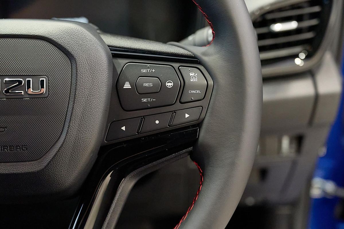 2025 Isuzu D-MAX X-TERRAIN 4X4