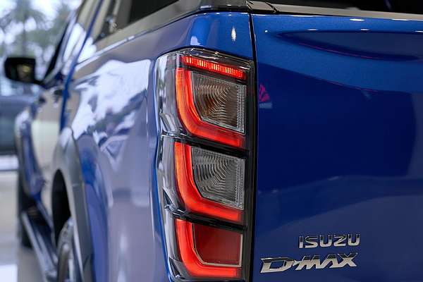 2025 Isuzu D-MAX X-TERRAIN 4X4