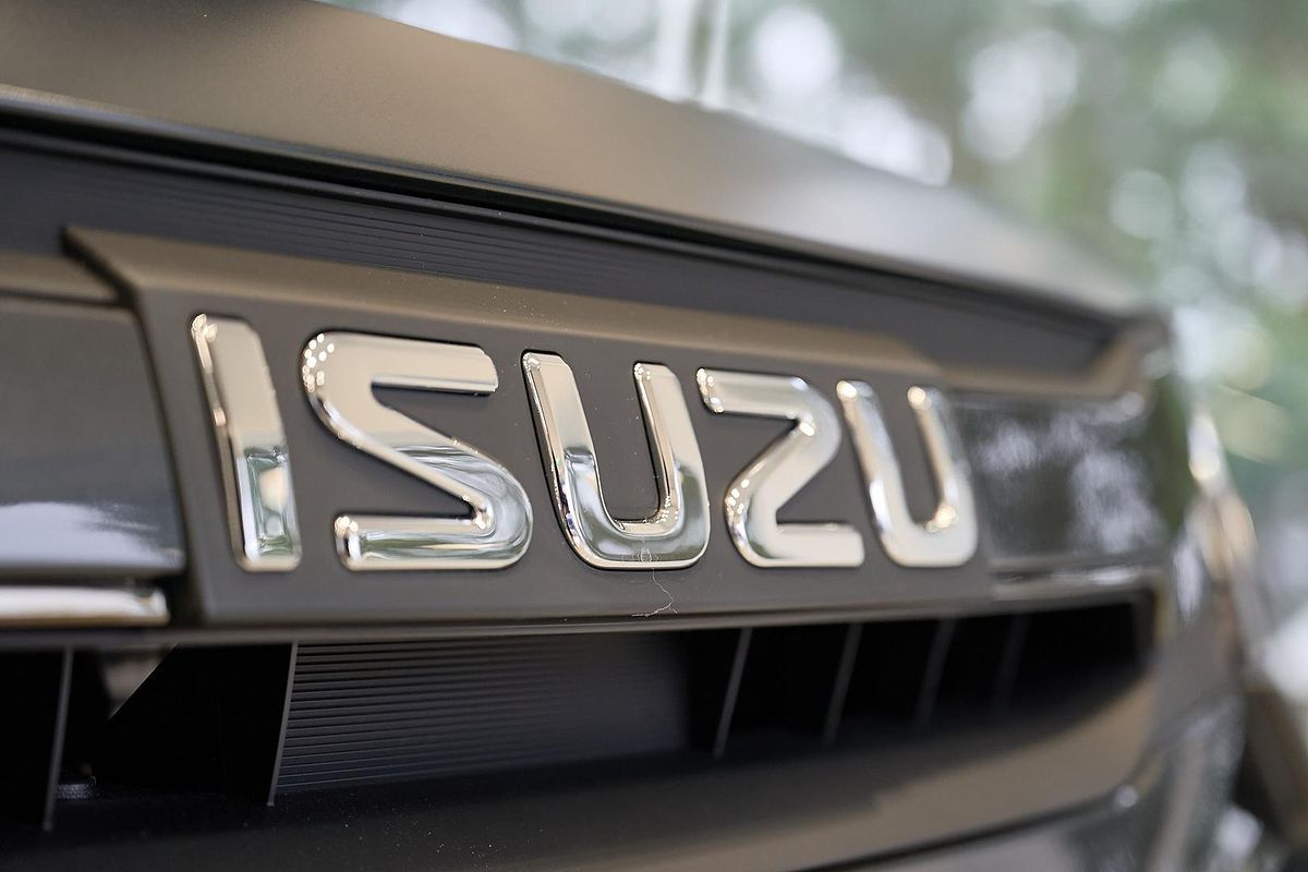 2025 Isuzu D-MAX X-TERRAIN 4X4
