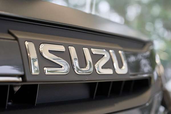 2025 Isuzu D-MAX X-TERRAIN 4X4