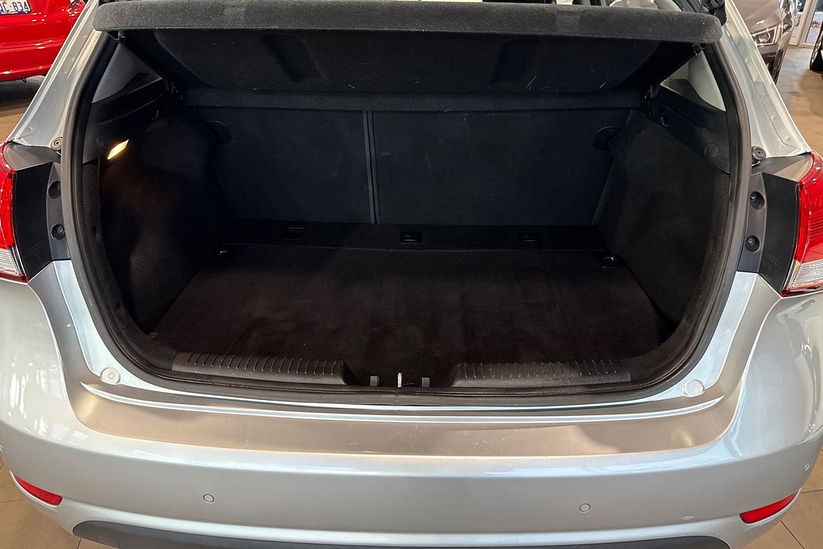 2018 Kia Cerato S YD