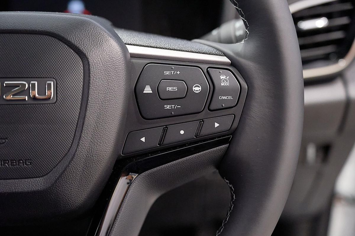 2025 Isuzu MU-X LS-U
