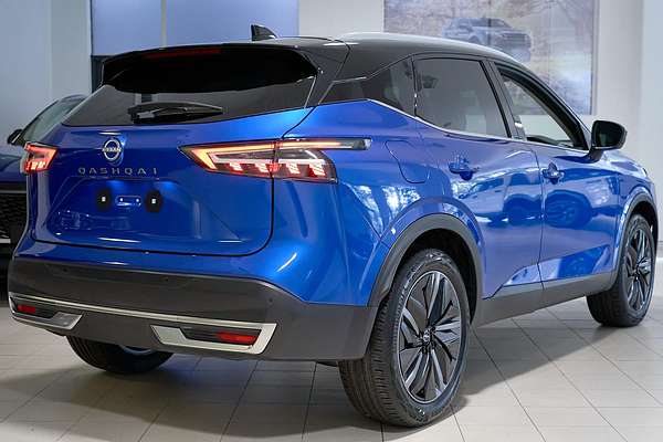 2025 Nissan QASHQAI Ti J12