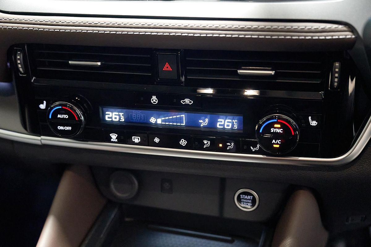 2025 Nissan QASHQAI Ti J12