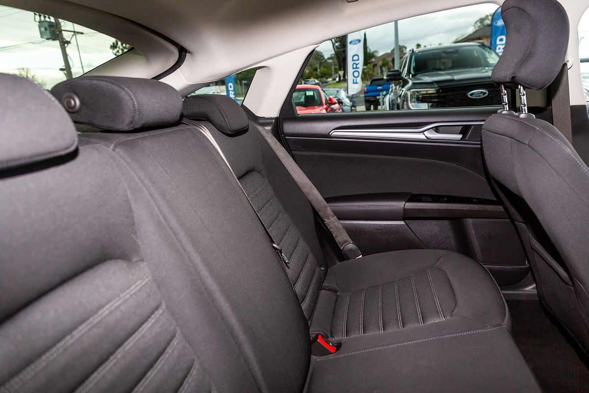 2015 Ford Mondeo Ambiente MD