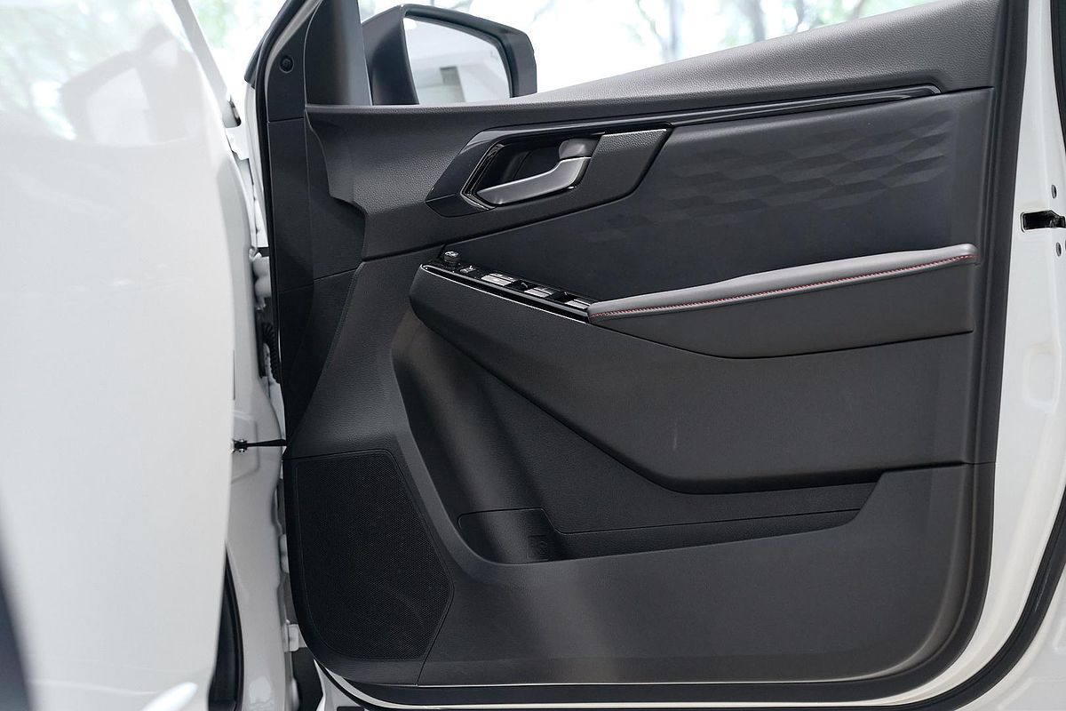 2025 Isuzu D-MAX X-TERRAIN 4X4