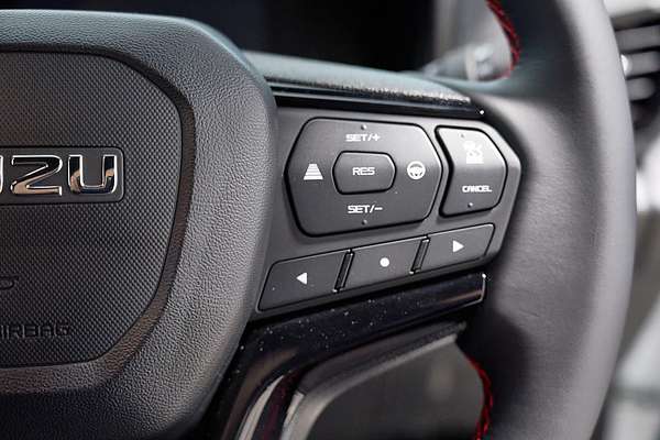 2025 Isuzu D-MAX X-TERRAIN 4X4