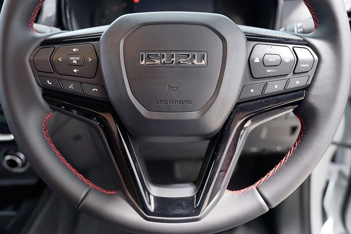 2025 Isuzu D-MAX X-TERRAIN 4X4
