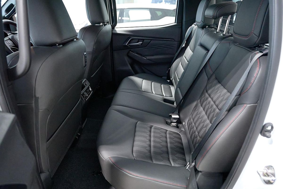2025 Isuzu D-MAX X-TERRAIN 4X4