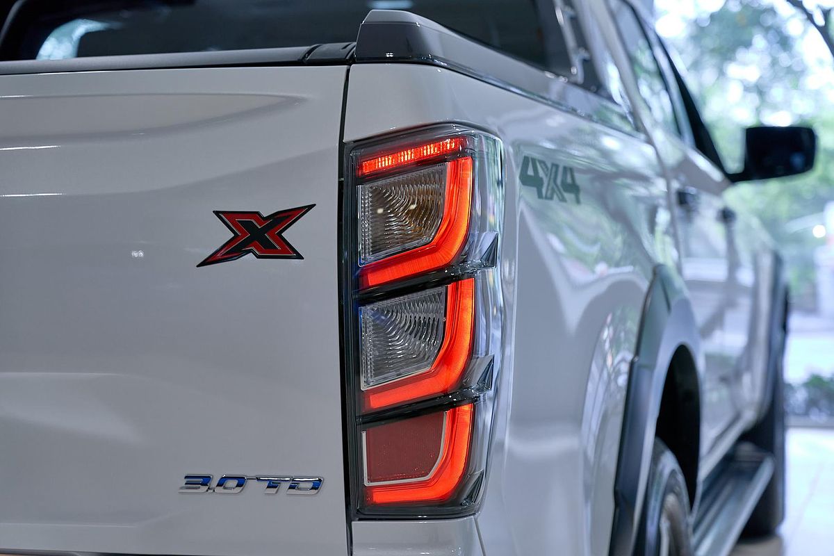2025 Isuzu D-MAX X-TERRAIN 4X4