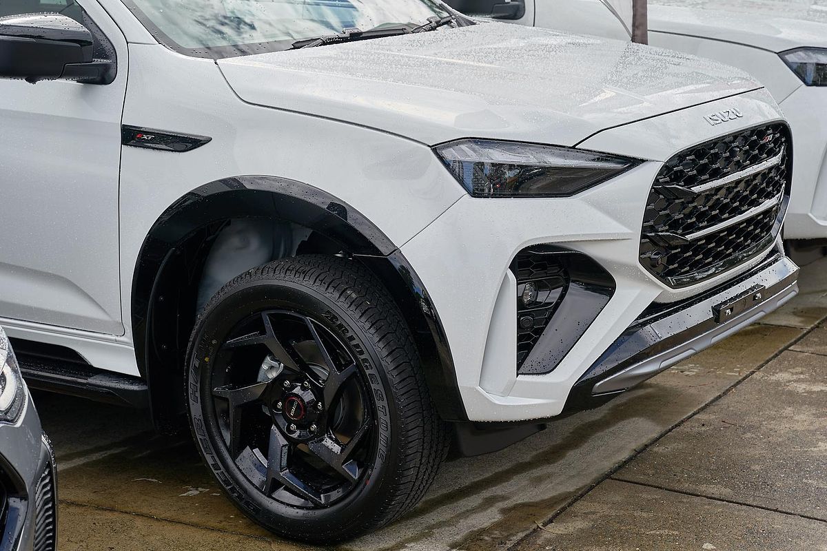 2025 Isuzu MU-X X-TERRAIN