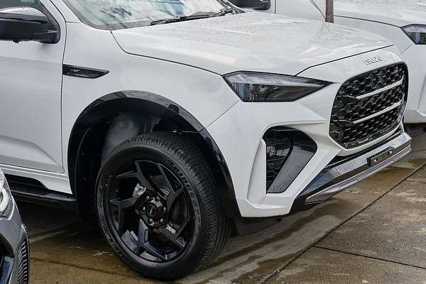 2025 Isuzu MU-X X-TERRAIN