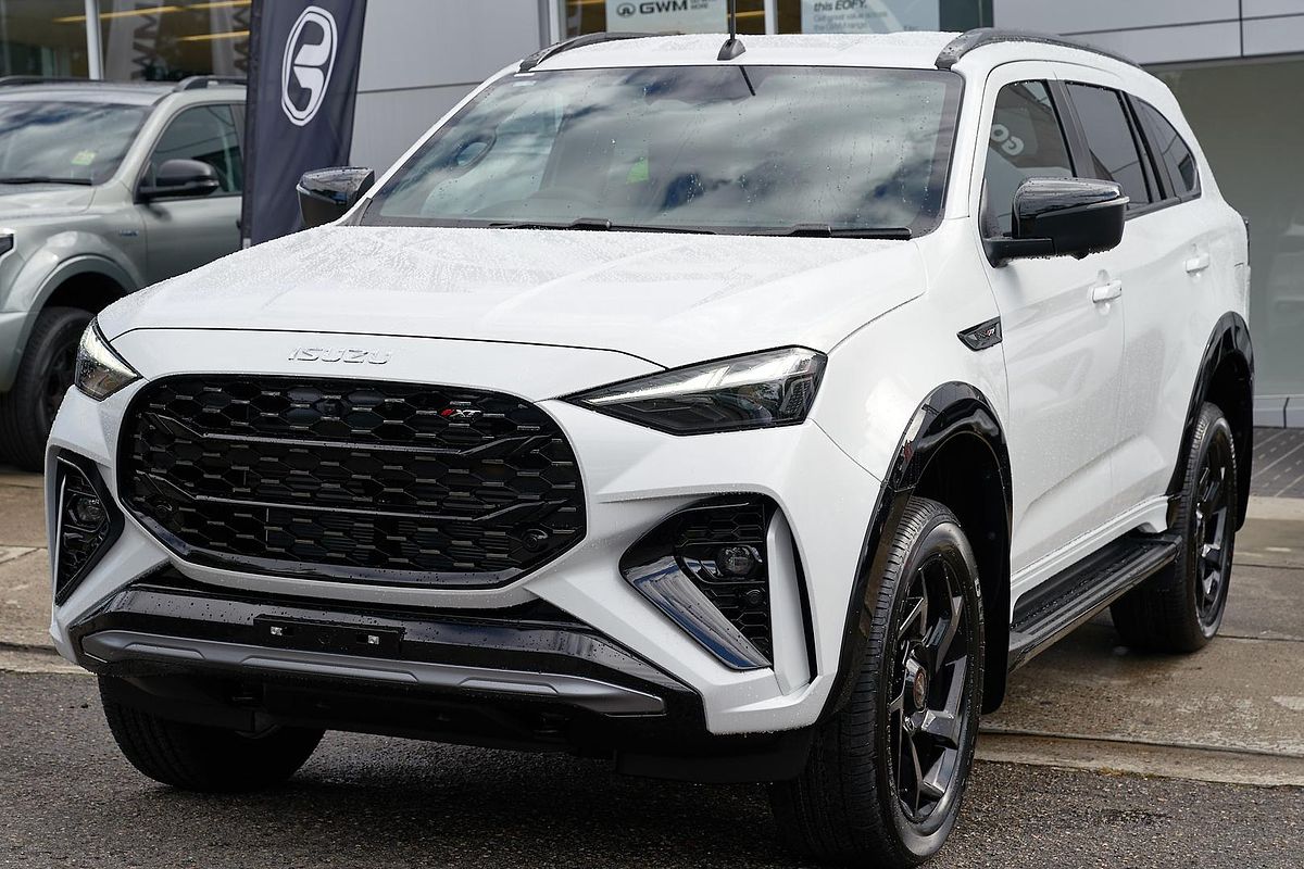 2025 Isuzu MU-X X-TERRAIN