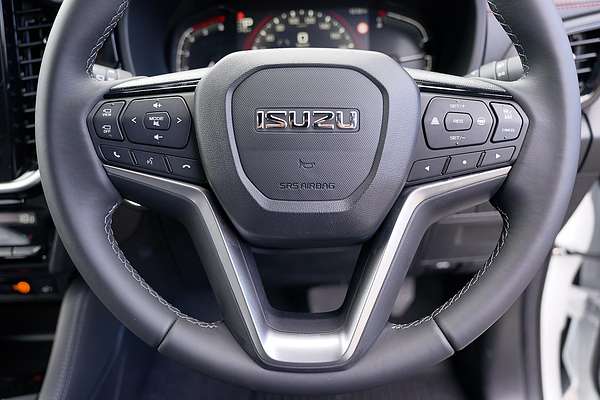 2025 Isuzu MU-X X-TERRAIN